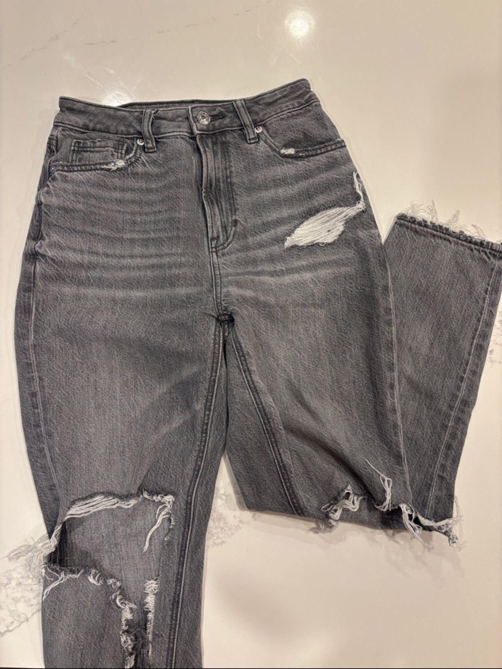 American Eagle Gray Distressed Jeans High Rise Straight Raw Hem Size 00